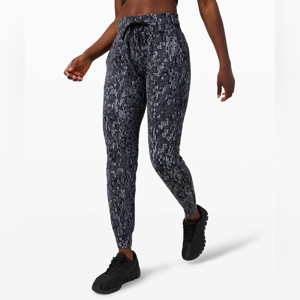 Lululemon ready to rulu jogger size 8